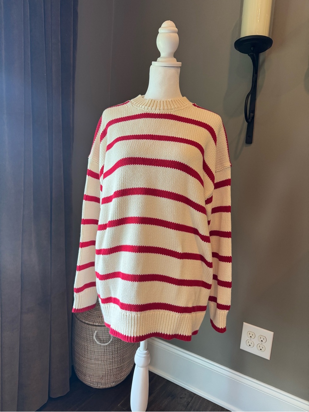 Boden Cream & Red Striped Oversized Knit Sweater – Size Medium. NWOT - Picture 3 of 4